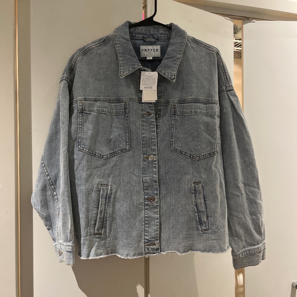 A cute key’s color jacket